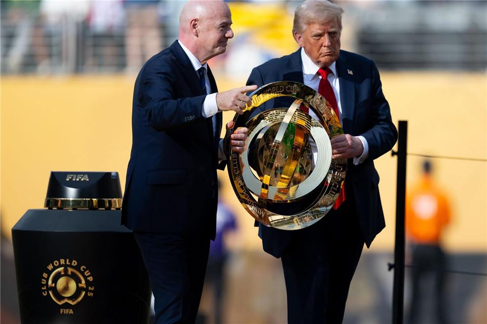 Die Premiere der Club-WM wurde zu einer Show auch für US-Präsident Trump (Archivbild). Sven Hoppe/dpa