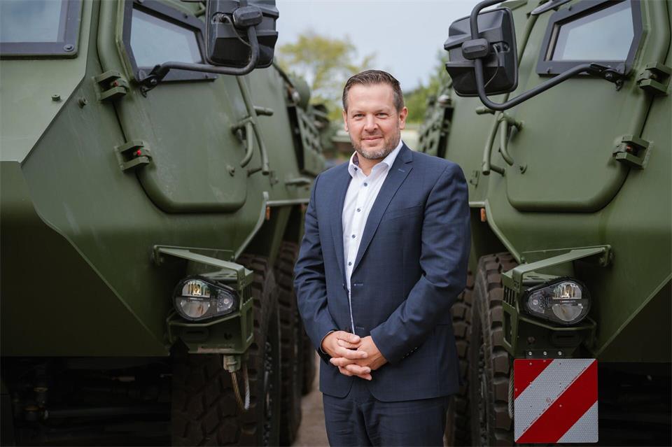 Die Produktion der Patria-Transportpanzer bei KNDS in Freisen im Saarland rückt näher (Archivbild) Oliver Dietze/dpa