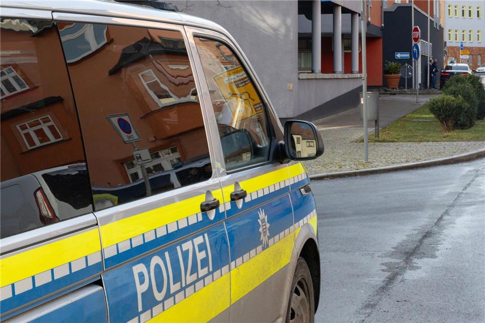 Die Proteste am Vormittag verliefen laut Polizei friedlich. Michael Reichel/dpa