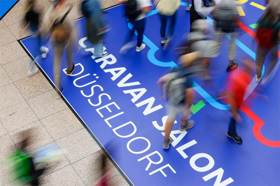 Die Publikumsmesse Caravan Salon dauert noch bis zum 6. September, erwartet werden mehr als 250.000 Besucherinnen und Besucher.Thomas Banneyer/dpa
