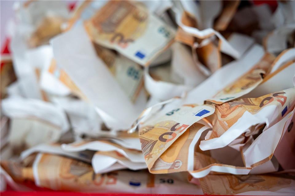 Die Qualität der gefälschten Scheine war den Ermittlern zufolge gut, aber nicht hervorragend. Daniel Karmann/dpa