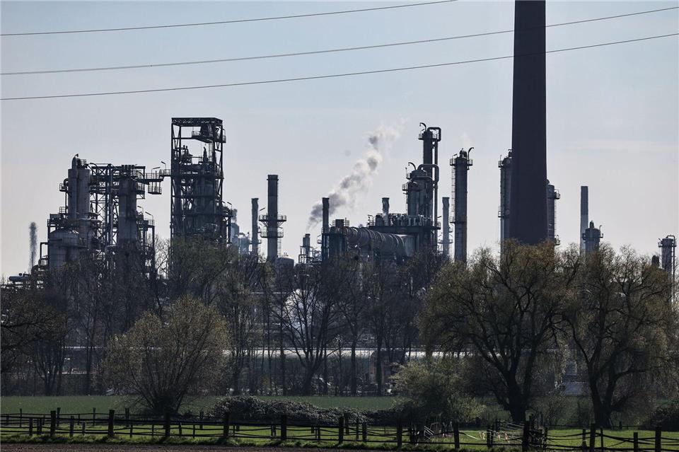 Die Raffinerie in Gelsenkirchen ist eine der größten Deutschlands. Oliver Berg/dpa