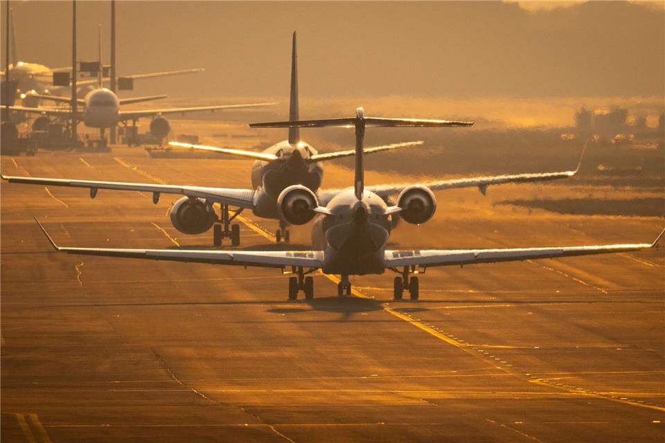 Die Regierung will Deutschland als Luftfahrtnation erhalten. Genügt der Branche dieses Bekenntnis? (Symbolbild)Boris Roessler/dpa