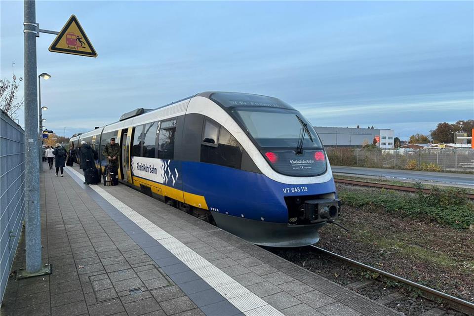 Die Rhein-Ruhr-Bahn kämpft mit Personalmangel.