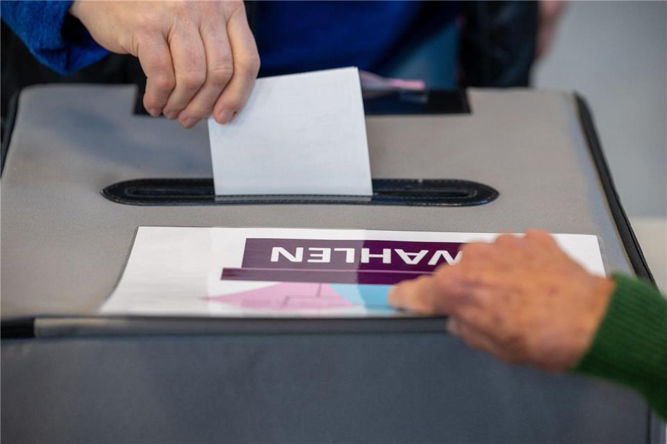 Die Rheinland-Pfälzerinnen und Rheinland-Pfälzer haben gewählt und die politische Landschaft ordentlich durcheinander gewirbelt. (Symbolbild)Harald Tittel/dpa