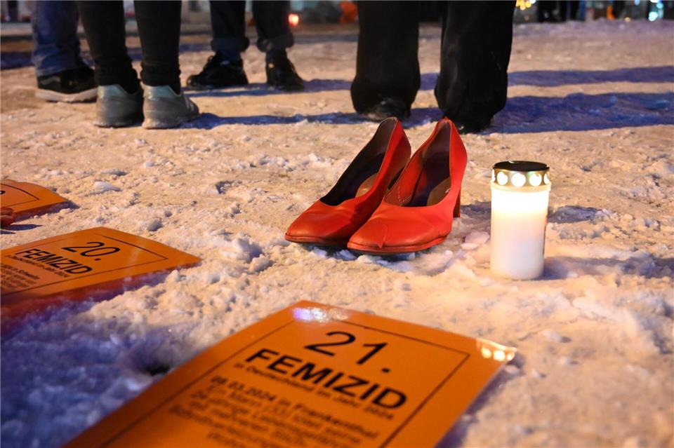 Die SPD-Fraktionen von Bund und Ländern wollen Femizide härter bestrafen. (Symbolbild)Daniel Bockwoldt/dpa