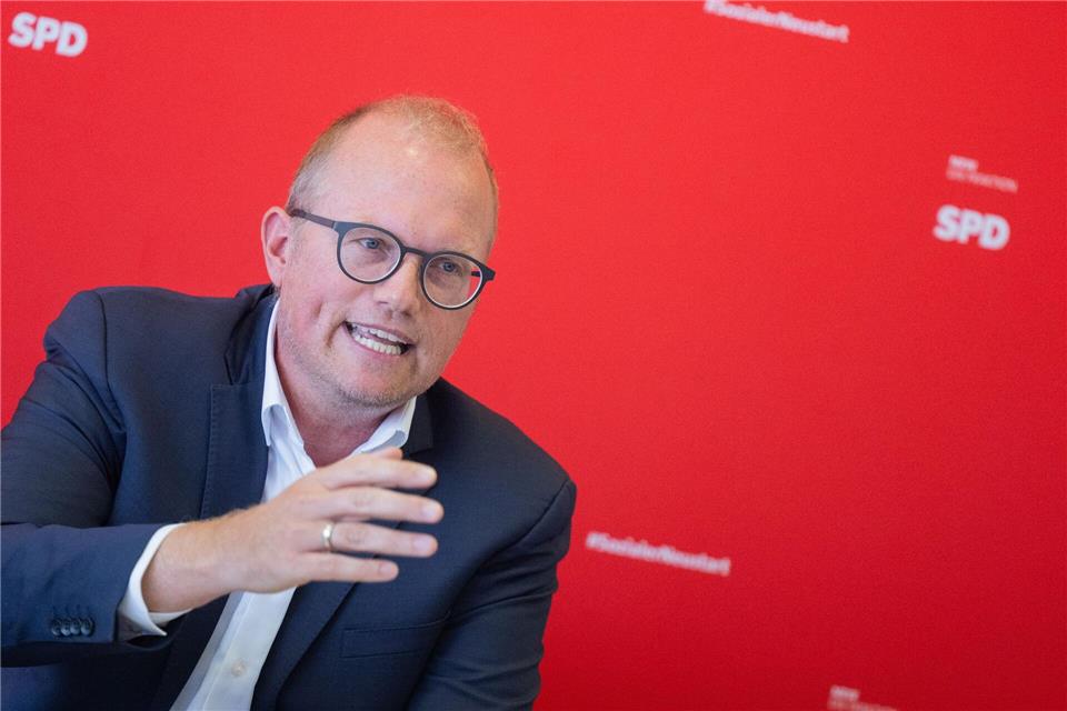 Die SPD-Opposition sieht keine wesentlichen Verbesserungen in der Bildungspolitik in Nordrhein-Westfalen. Rolf Vennenbernd/dpa