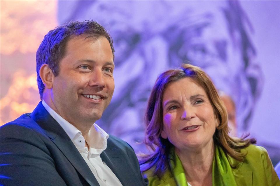 Die SPD im bayerischen Landtag fordert mehr Transparenz zum Ludwig-Erhard-Gipfel - auch die interne Compliance-Prüfung der Staatsregierung müsse offengelegt werden, sagte Fraktionschef Holger Grießhammer. Zu den Gästen am Tegernsee zählte in früheren Jahren auch der heutige SPD-Chef Lars Klingbeil. (Archivbild)Peter Kneffel/dpa