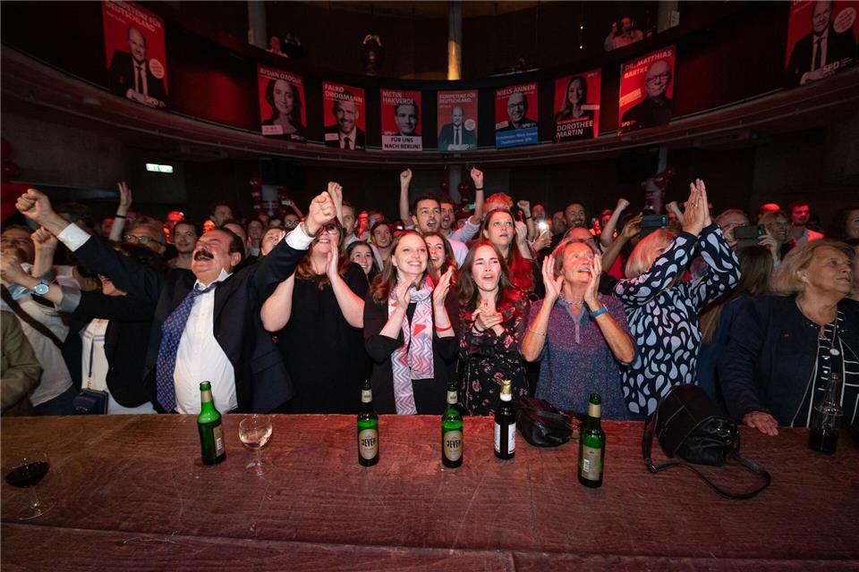 Die SPD ist bei der Bundestagswahl in Hamburg stärkste Kraft geworden.Jonas Walzberg/dpa
