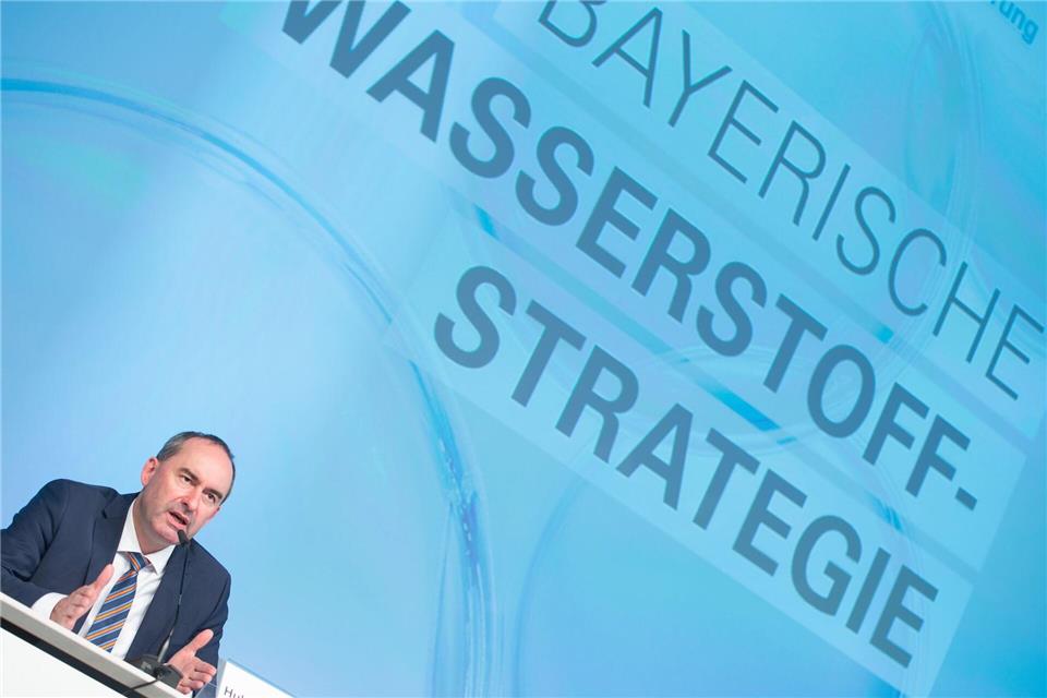 Die SPD kritisiert die bayerische Wasserstoffstrategie. (Archivbild)Timm Schamberger/dpa