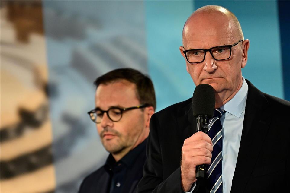 Die SPD von Ministerpräsident Dietmar Woidke (rechts) und die CDU von Landeschef Jan Redmann streben eine gemeinsame Koalition an. (Archivbild)Fabian Sommer/dpa