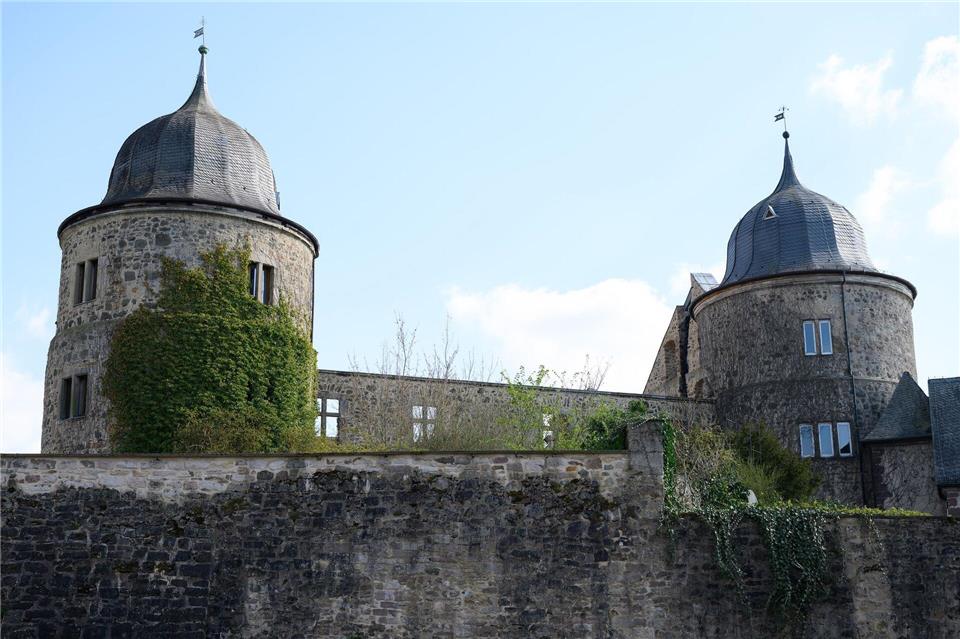 Die Sababurg in Nordhessen wird im Volksmund auch Dornröschenschloss genannt. (Foto Archiv)Swen Pförtner/dpa