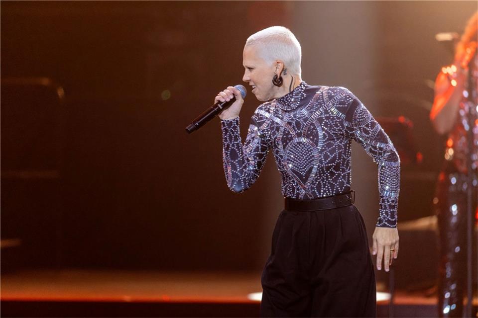Die Sängerin Stefanie Heinzmann bei einem Auftritt.