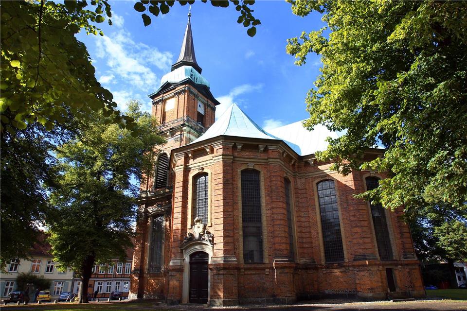 Die Sanierung der Schelfkirche soll rund 3,8 Millionen Euro kosten. (Archivbild)picture alliance / ZB