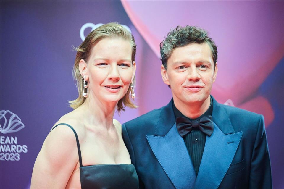 Die Schauspieler Sandra Hüller und Christian Friedel unterstützen die Plakatkampagne. (Archivbild)Annette Riedl/dpa