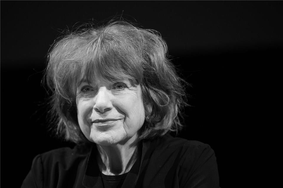 Die Schauspielerin Hannelore Hoger stirbt kurz vor Weihnachten (Archivbild) picture alliance / Rolf Vennenbernd/dpa
