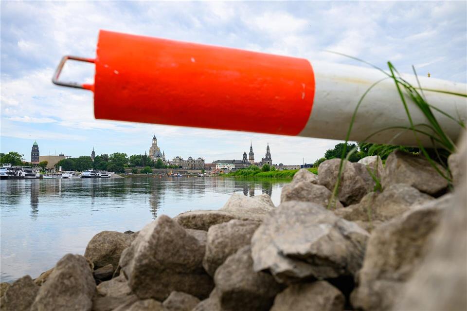 Die Schifffahrt kann wieder ungehindert verkehren. (Archivbild)Robert Michael/dpa