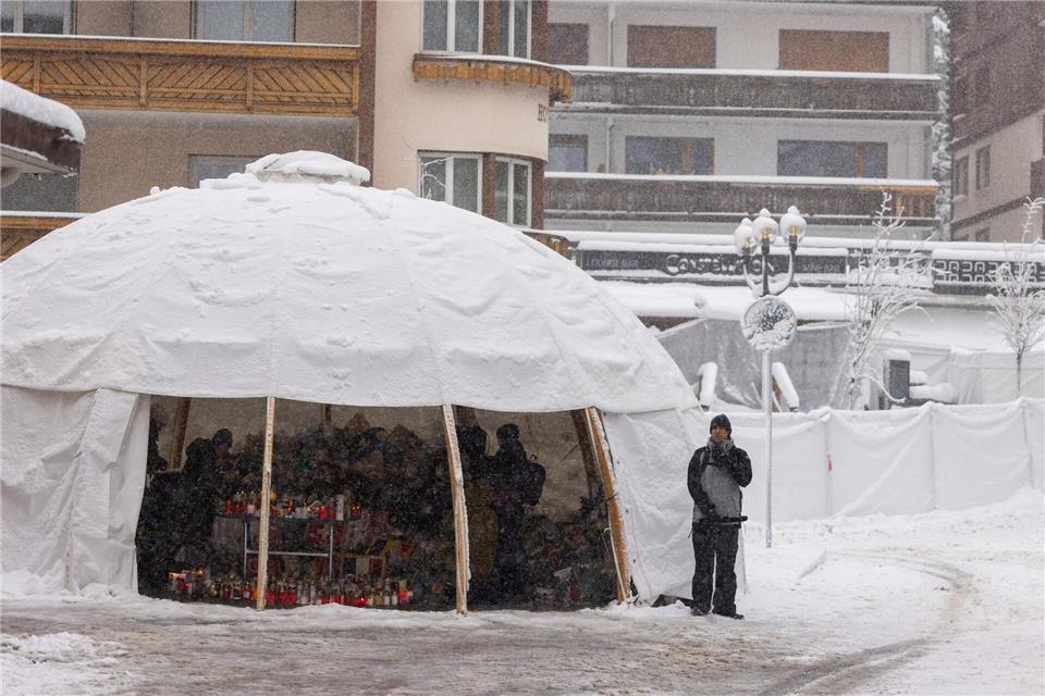 Die Schweiz trauert um die Opfer von Crans-Montana.Philipp von Ditfurth/dpa