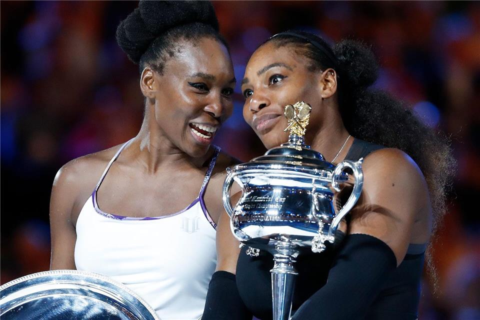 Die Schwestern bekommen eine Wildcard für Wimbledon. (Archivbild)Dita Alangkara/AP/dpa