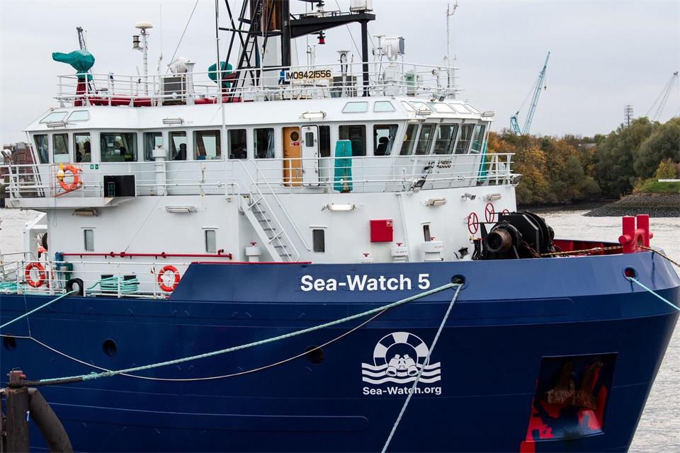 Die „Sea-Watch 5“ wurde von den italienischen Behörden für 45 Tage festgesetzt. (Foto: Archiv)Daniel Bockwoldt/dpa