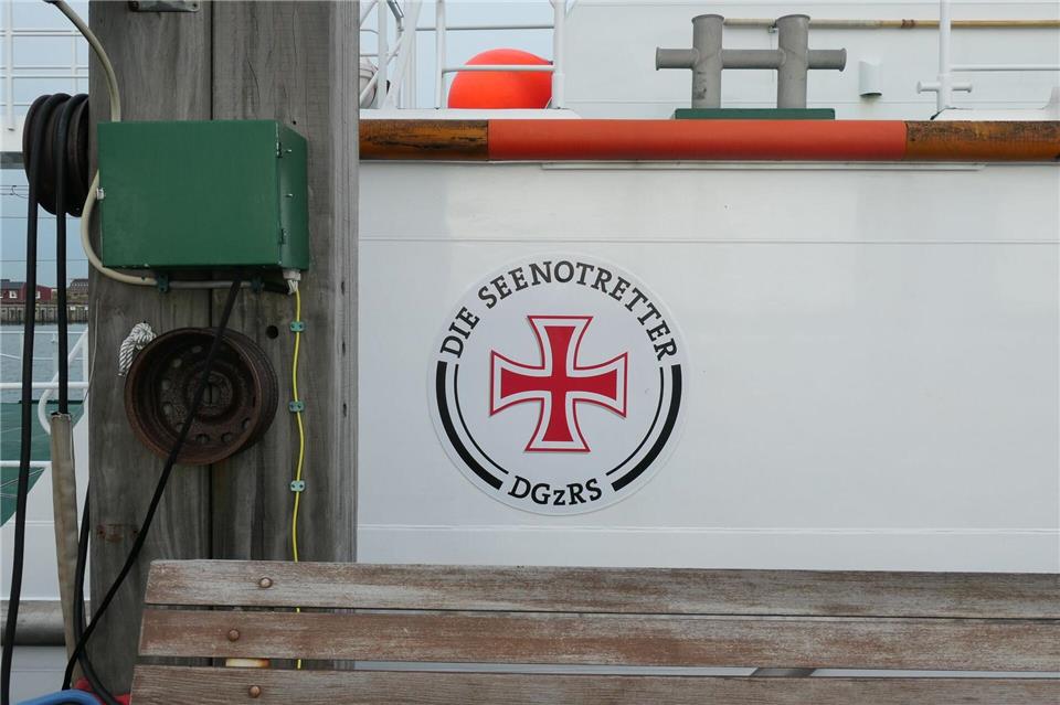 Die Seenotretter haben einem Seemann in der Nordsee geholfen. (Symbolbild)Helge Toben/dpa