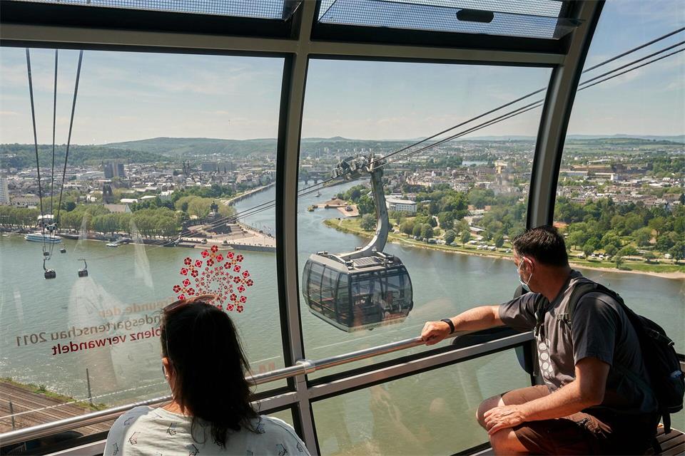 Die Seilbahn in Koblenz verbindet das Konrad-Adenauer-Ufer mit der Festung Ehrenbreitstein. (Archivbild)Thomas Frey/dpa
