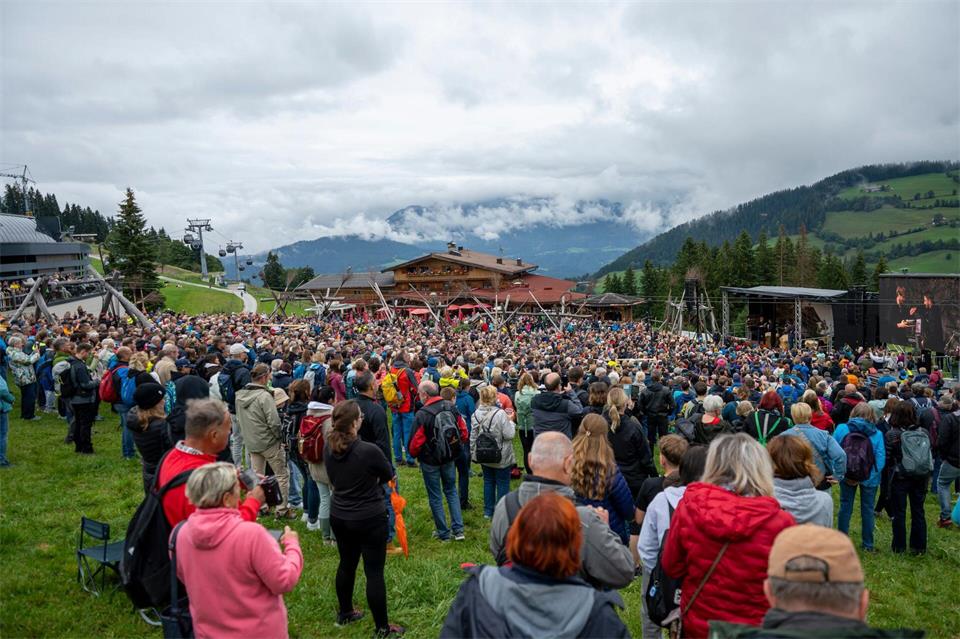 Die Serie „Der Bergdoktor“ spielt am Wilden Kaiser in Tirol.Peter Kneffel/dpa