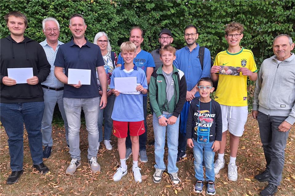 Die Sieger der beiden Turniere freuten sich über ihren Erfolg und ihre Preise.