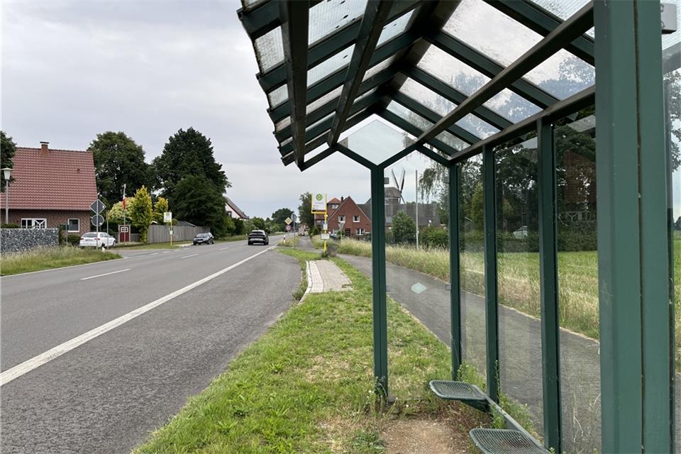 Die Situation der Haltestellen in der Gemeinde (hier an der Schermbecker Straße in Erle) war Thema im Hauptausschuss.