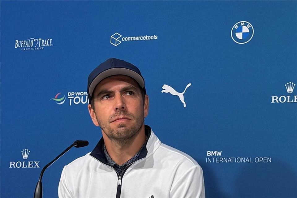 Die Situation des deutschen Fußballs stimmt Philipp Lahm nachdenklich. Christian Kunz/dpa