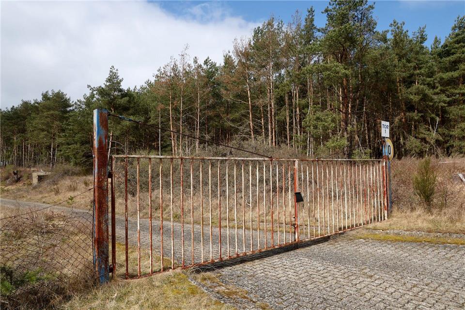 Die Skelettteile werden nun rechtsmedizinisch untersucht. Bernd Wüstneck/dpa