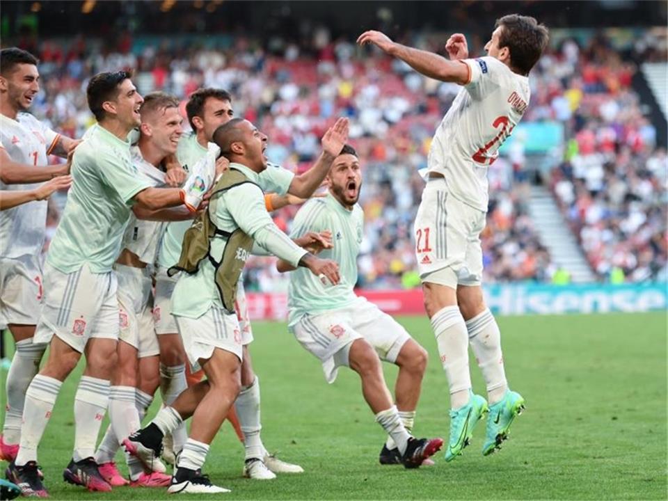 Die Spanier setzten sich erst in der Verlängerung gegen Kroatien durch.