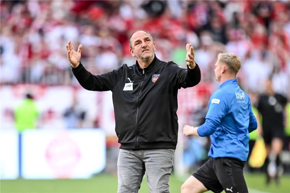 Die Spiele der Rivalen am Sonntag will sich Schmidt nicht anschauen.Harry Langer/dpa