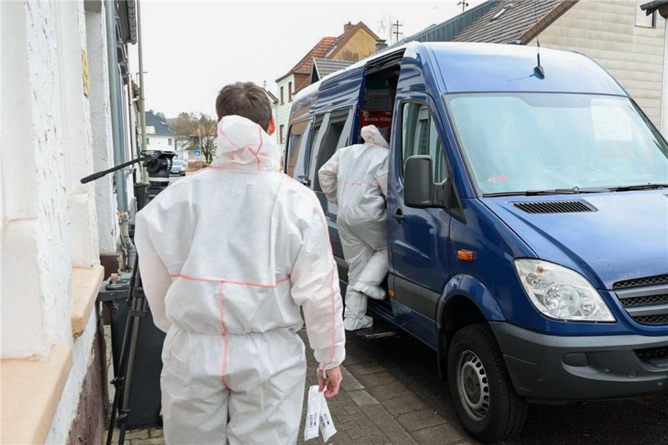 Die Spurensicherung der Polizei ist im Einsatz.Brandon Lee Posse/dpa