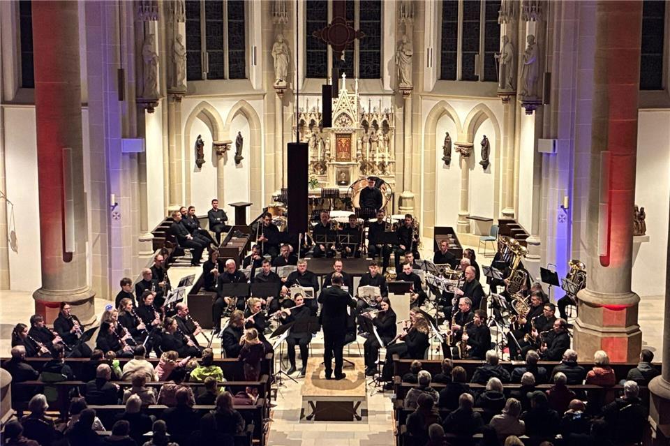 Die St.-Ludgerus-Kirche war beim Herbstkonzert bis auf den letzten Platz gefüllt.