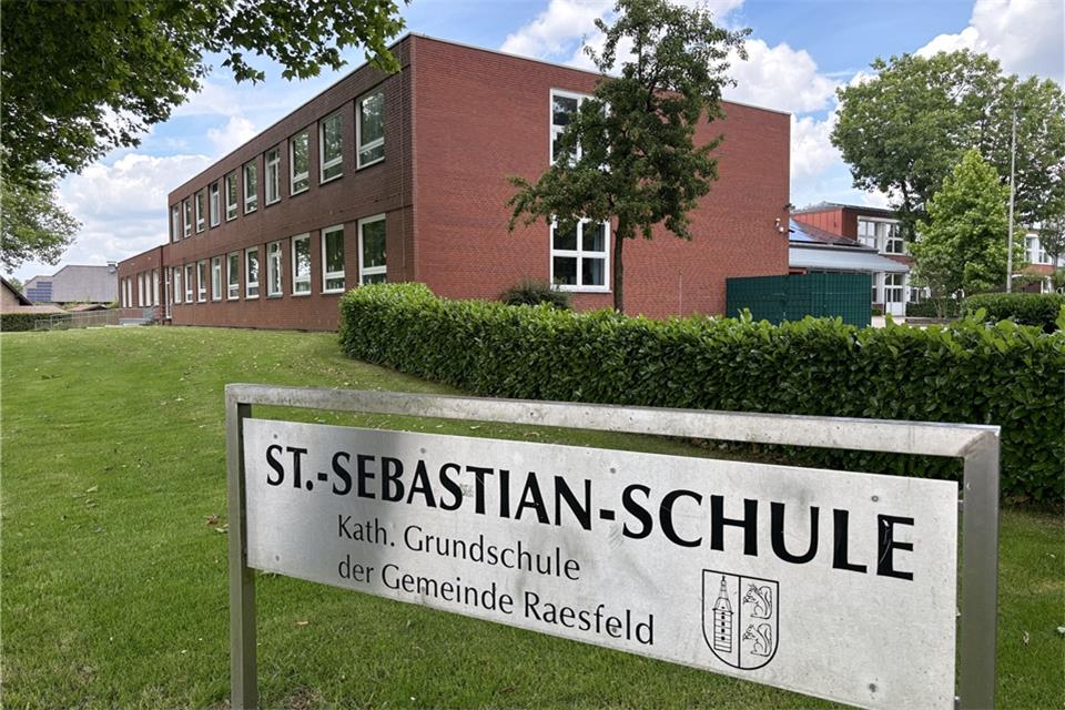 Die St.-Sebastianschule soll ein zusätzliches Obergeschoss erhalten.