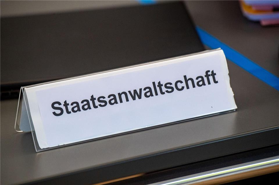 Die Staatsanwaltschaft ermittelt wegen eines Päckchens im Wert von 27 Euro gegen einen Landwirt aus Mecklenburg-Vorpommern. (Archivbild)Stefan Sauer/dpa