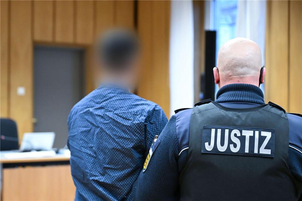 Die Staatsanwaltschaft hatte Freiheitsstrafen zwischen drei und fünfeinhalb Jahren gefordert. (Archivbil)Katharina Kausche/dpa