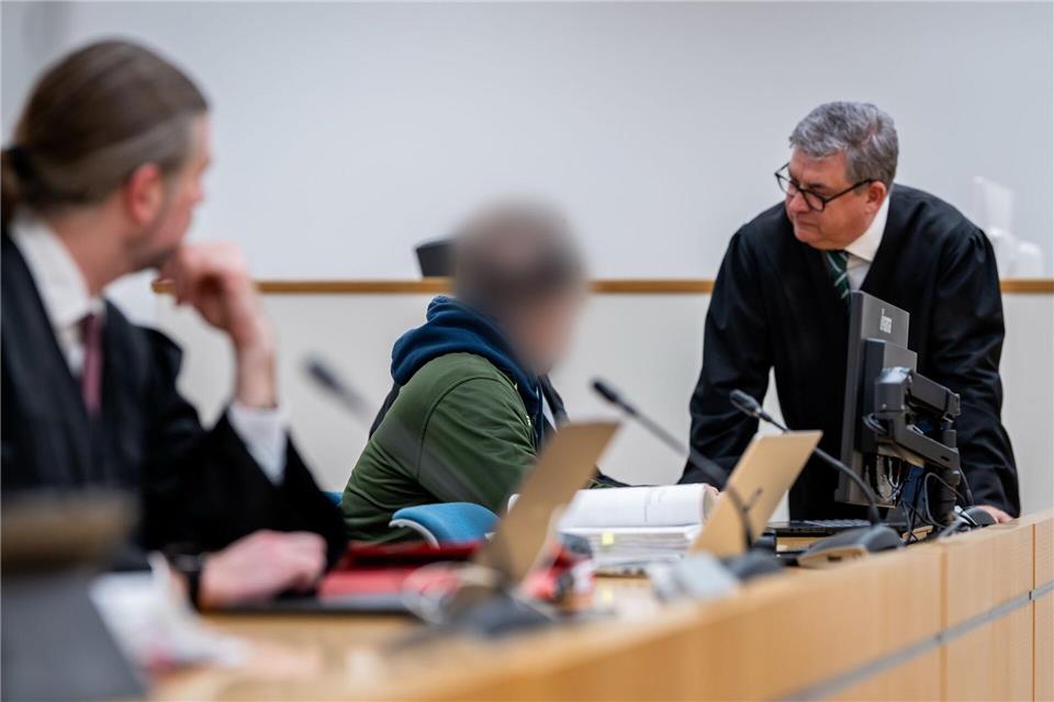 Die Staatsanwaltschaft wirft dem Hauptangeklagten im Prozess am Landgericht Erfurt unter anderem vor, Mitglied der kalabrischen Mafia ‚Ndrangheta zu sein. Jacob Schröter/dpa