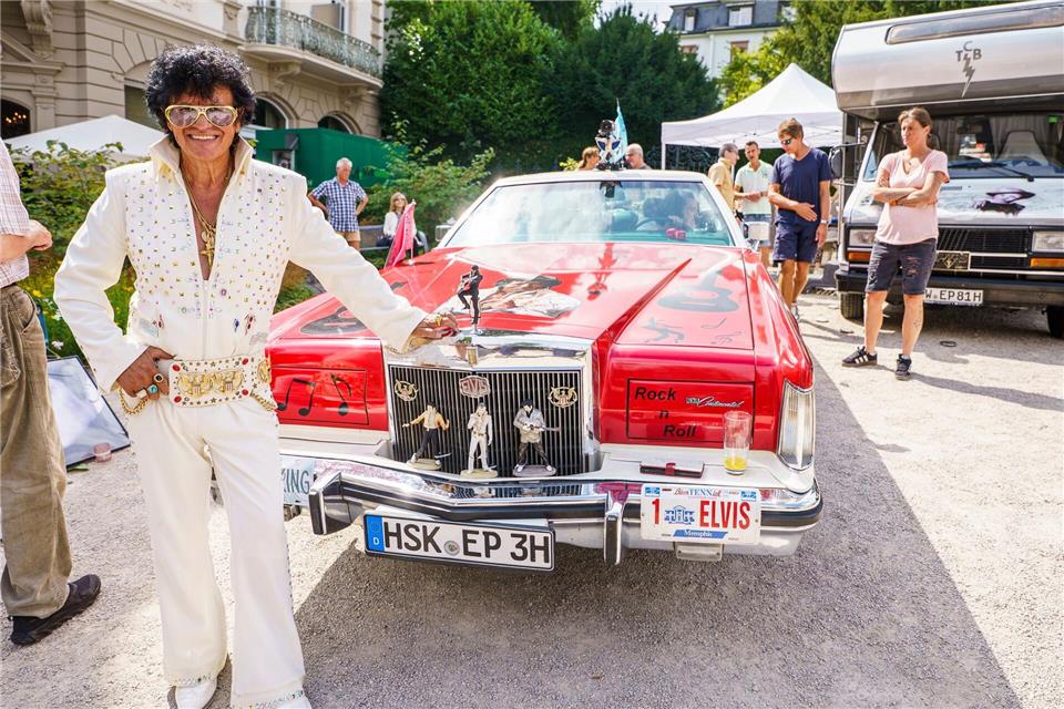 Die Stadt Bad Nauheim übernimmt allein das Ruder beim European Elvis Festival. (Archivbild) Andreas Arnold/dpa