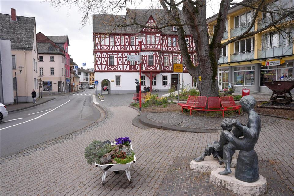 Die Stadt Nassau an der Lahn kommt eher beschaulich daher. (Archivbild)Thomas Frey/dpa