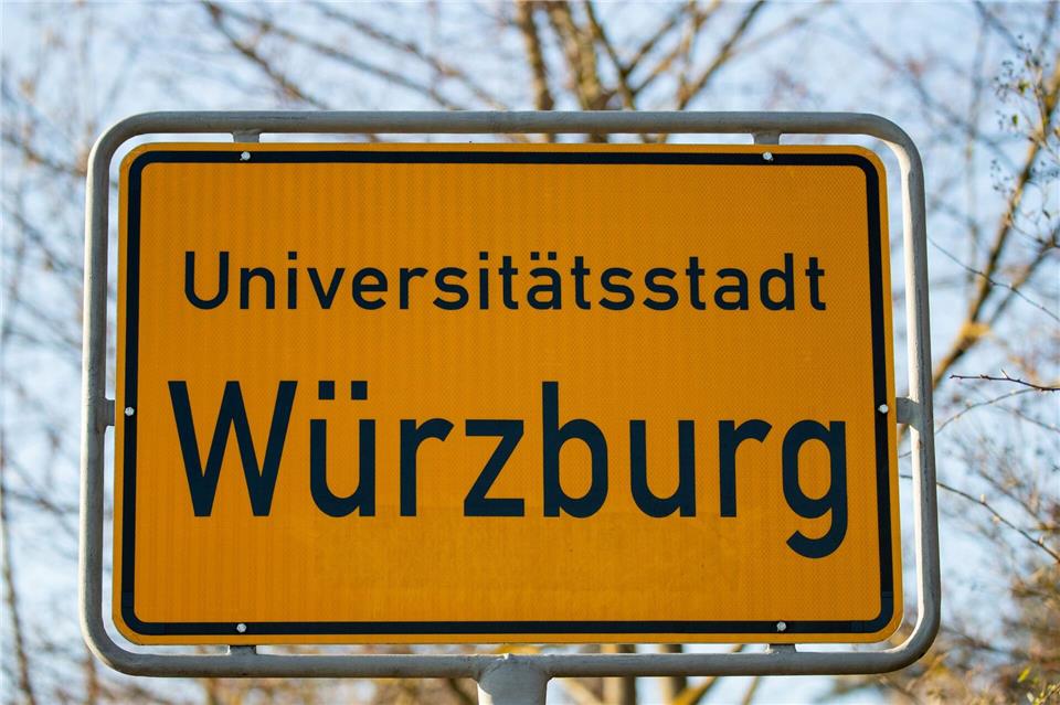 Die Stadt Würzburg erhofft sich von der neuen Arena einen Schub für die örtliche Wirtschaft. (Symbolbild)Daniel Karmann/dpa