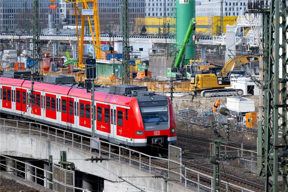 Die Stammstrecke wird über das Wochenende wieder einmal für Wartungsarbeiten gesperrt. (Symbolbild)Sven Hoppe/dpa