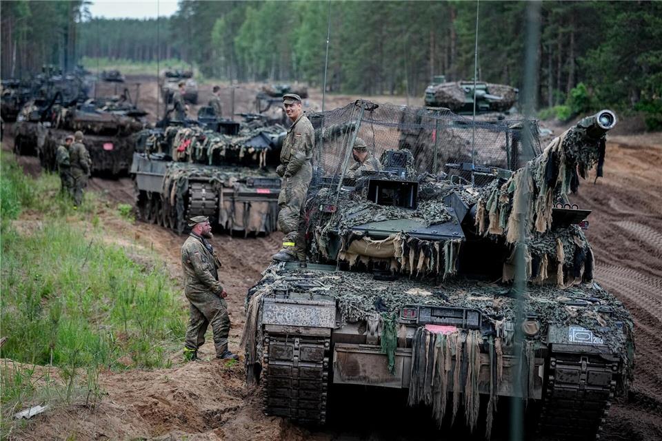 Die Stationierung der Panzerbrigade soll im nächsten Jahr abgeschlossen sein.Kay Nietfeld/dpa
