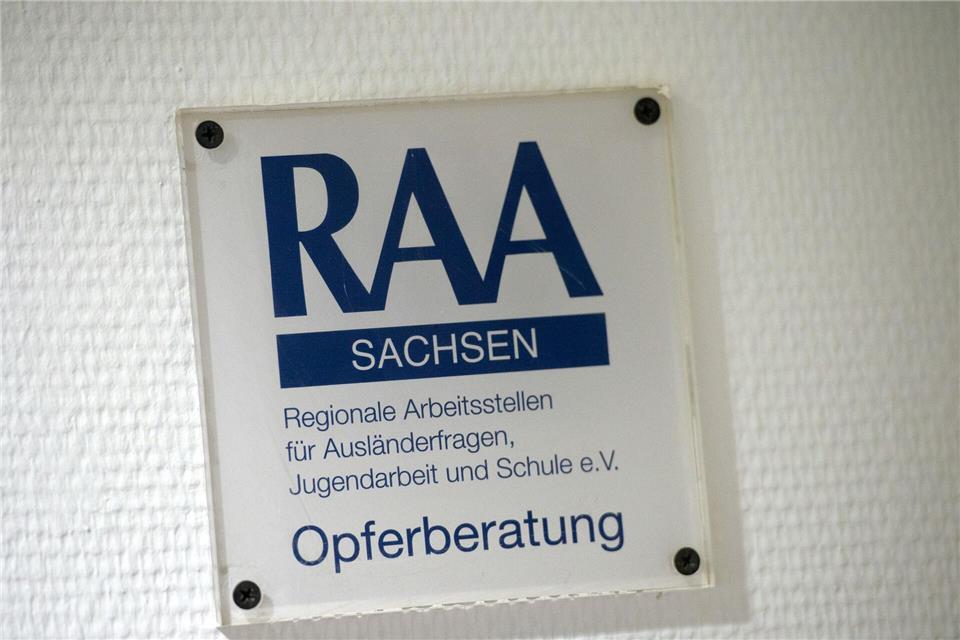 Die Statistik zeigt, dass die Täter jünger werden. (Symbolbild)Arno Burgi/dpa