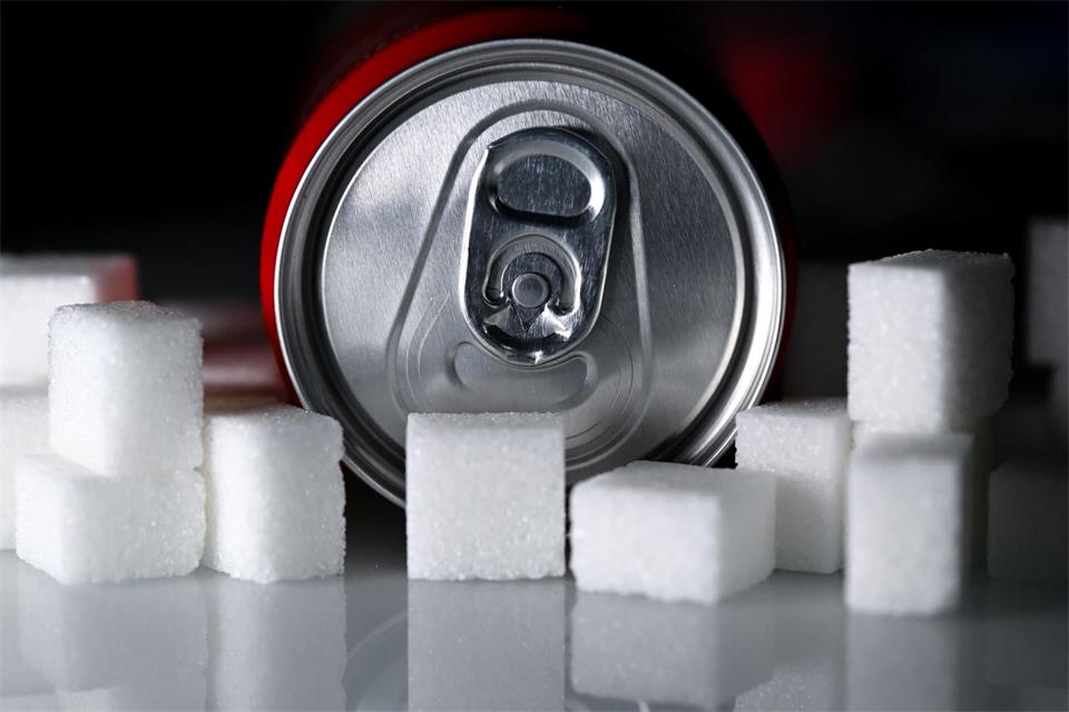 Die Steuer soll Softdrinks gesünder machen - und Geld für den Bundeshaushalt bringen. (Symbolbild)Sven Hoppe/dpa