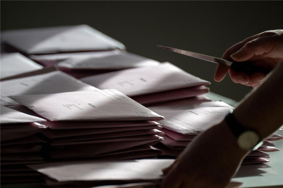 Die Stichwahl hat sehr unterschiedliche Ergebnisse hervorgebracht. Pia Bayer/dpa