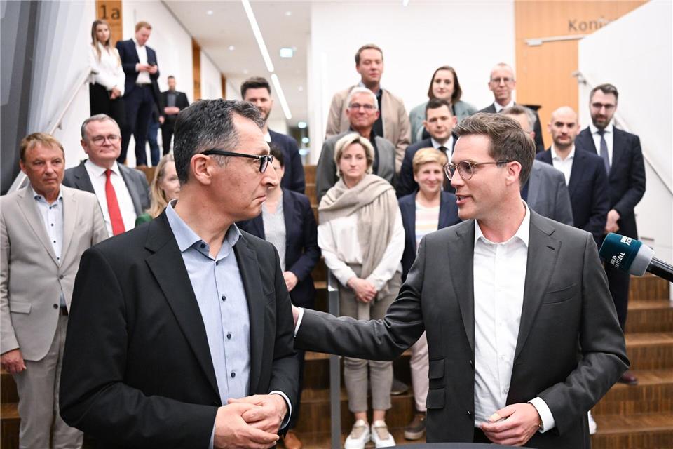 Die Stimmung zwischen Cem Özdemir und Manuel Hagel hat sich seit dem Wahlabend deutlich gebessert.Bernd Weißbrod/dpa