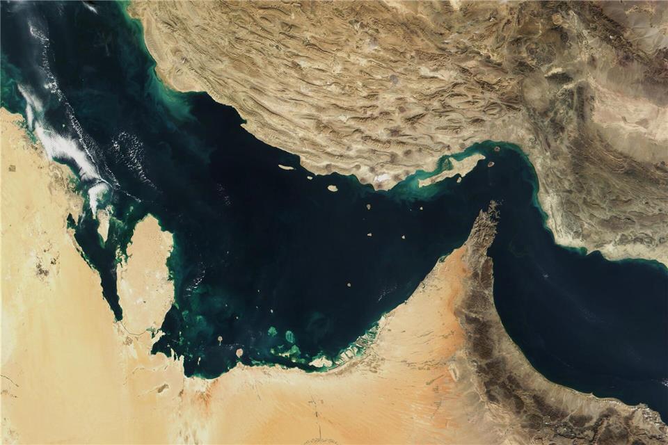 Die Straße von Hormus hat große Bedeutung für die Weltwirtschaft. (Archivbild)-/The Visible Earth/NASA/dpa