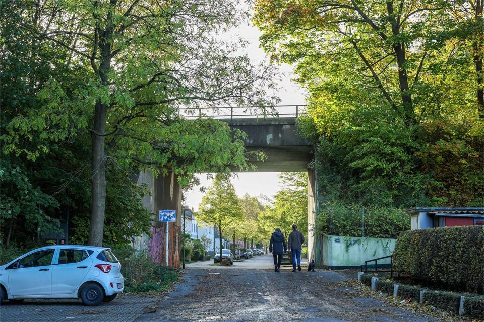 Die Strecke zwischen Gelsenkirchen Hauptbahnhof und Essen-Altenessen wurde gesperrt.Christoph Reichwein/dpa